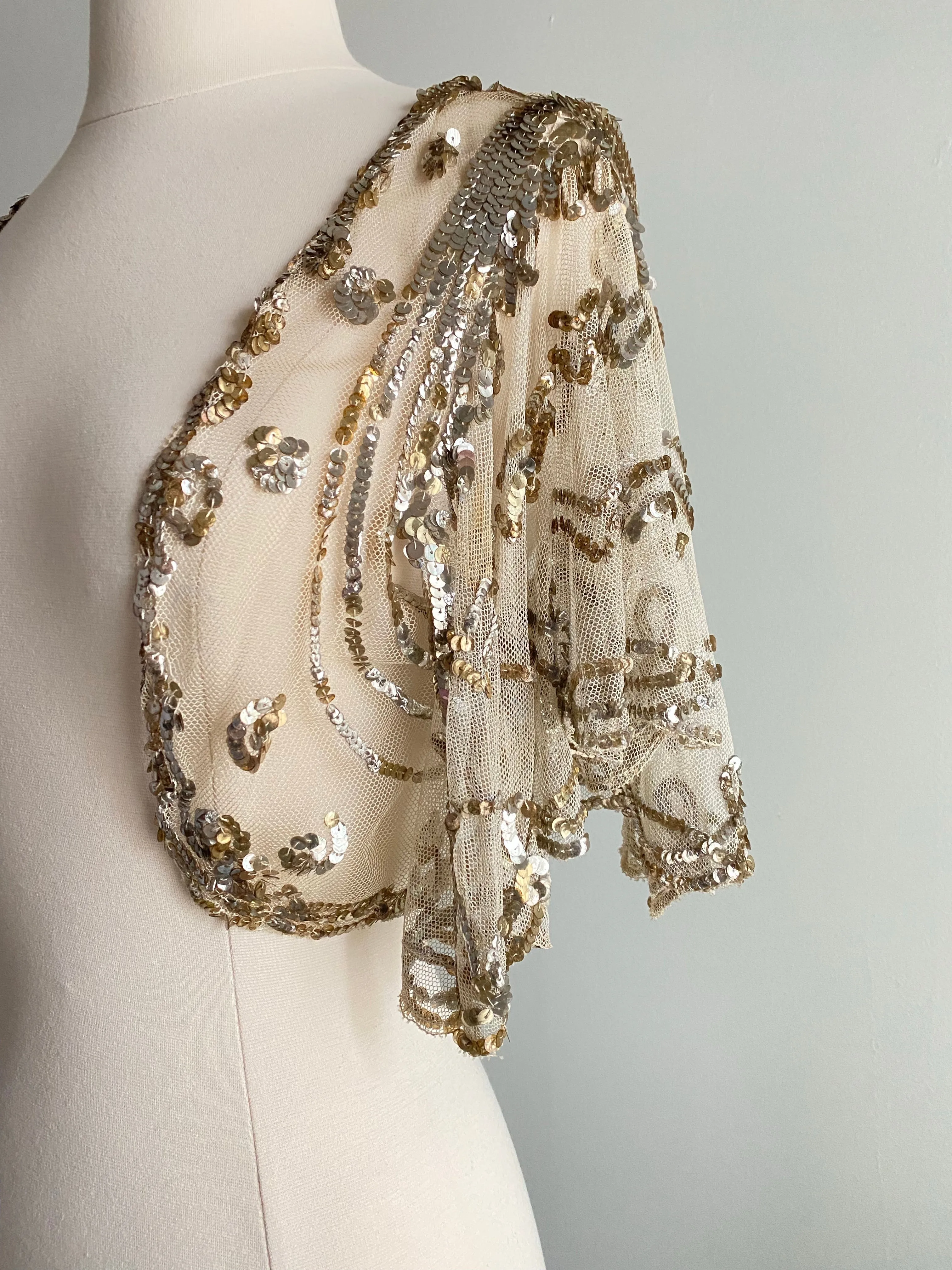 Ethereal 1930's Silver Sequined Bolero / XS